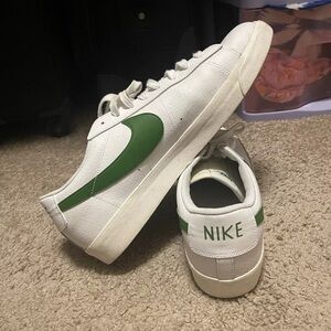 Nike Blazer Leather Low, Mens Size US 14 D, White/Green
